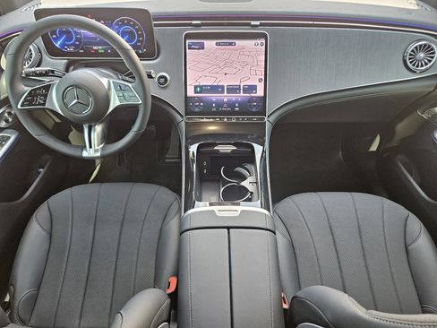 New 2026 Mercedes-Benz EQE 320 4MATIC SUV image 25