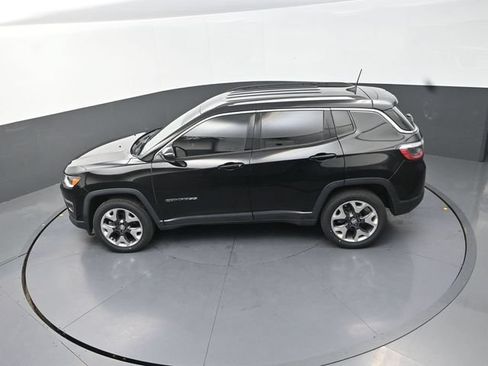Used 2018 Jeep Compass Limited w/ Navigation Group AWD/4WD image 25