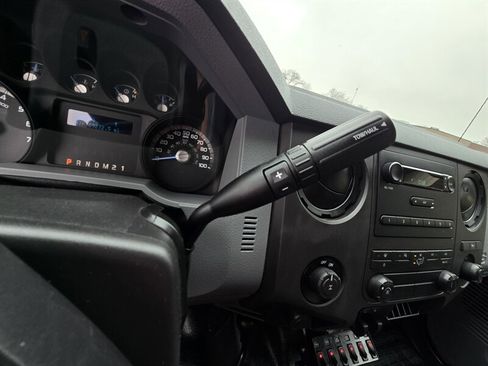 Used 2016 Ford F250 XL w/ Power Equipment Group image 16