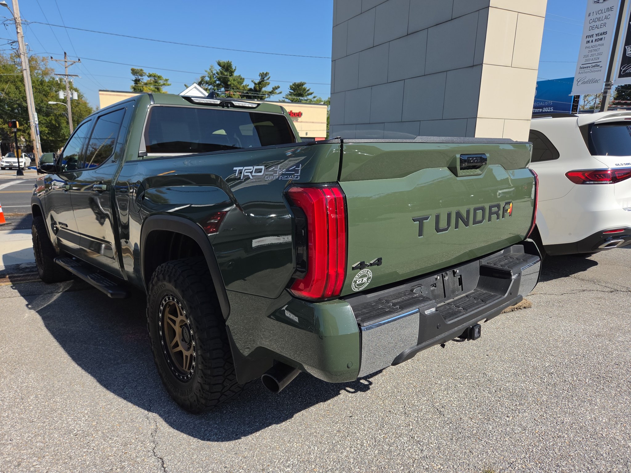 Used 2022 Toyota Tundra SR5 w/ TRD Off-Road Premium Package AWD/4WD image 4