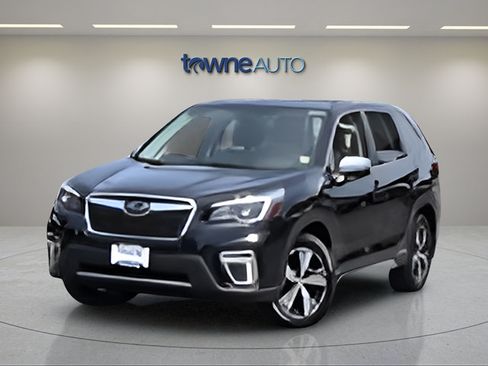 Used 2021 Subaru Forester Touring AWD/4WD image 2