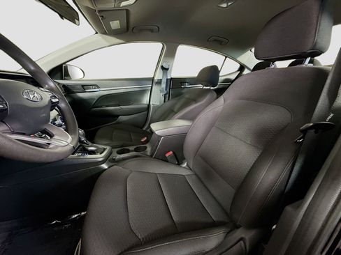 Used 2019 Hyundai Elantra SE w/ Cargo Package image 21