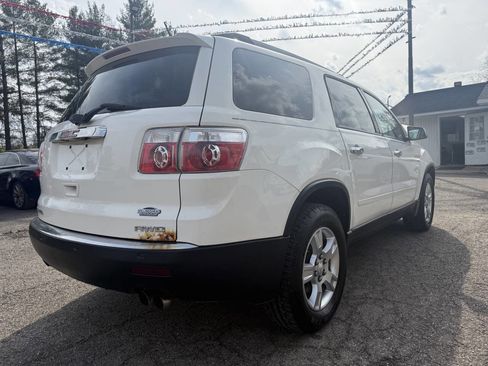 Used 2011 GMC Acadia SLE image 5