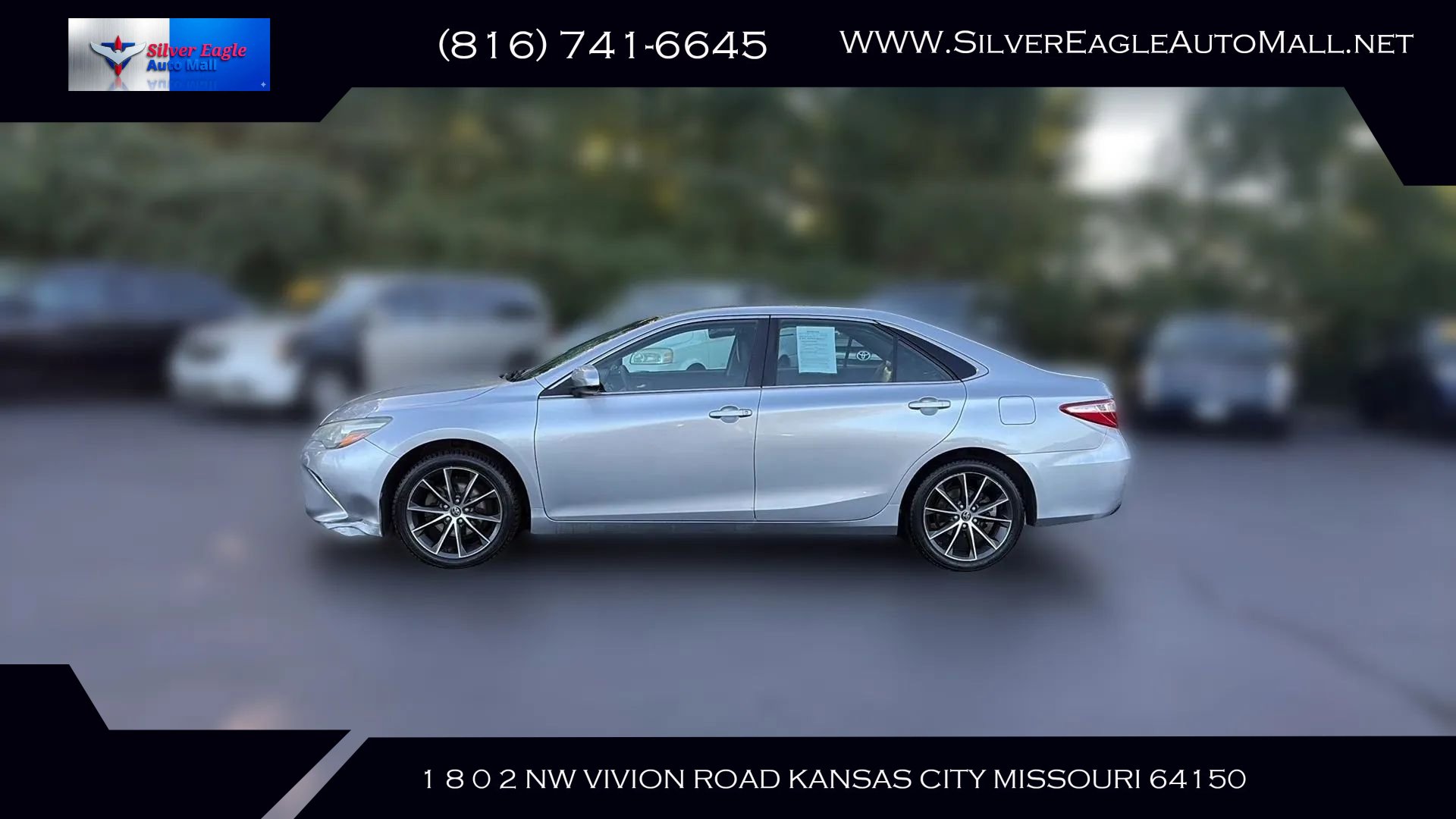 Used 2015 Toyota Camry XSE FWD image 2