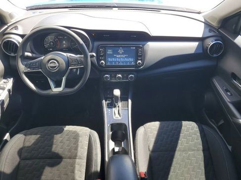 Certified 2023 Nissan Kicks SV FWD image 3