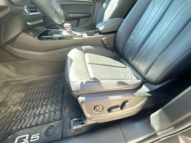 Used 2023 Audi Q5 2.0T Premium w/ Convenience Package AWD/4WD image 24