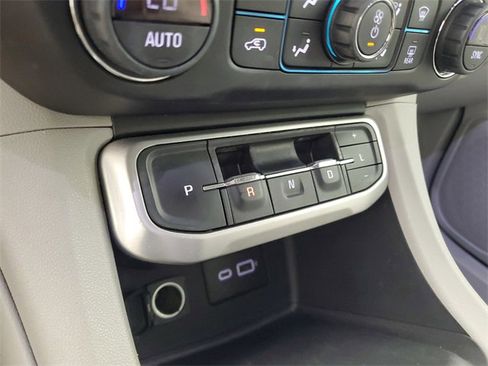 Used 2020 GMC Acadia SLE w/ Driver Convenience Package image 30