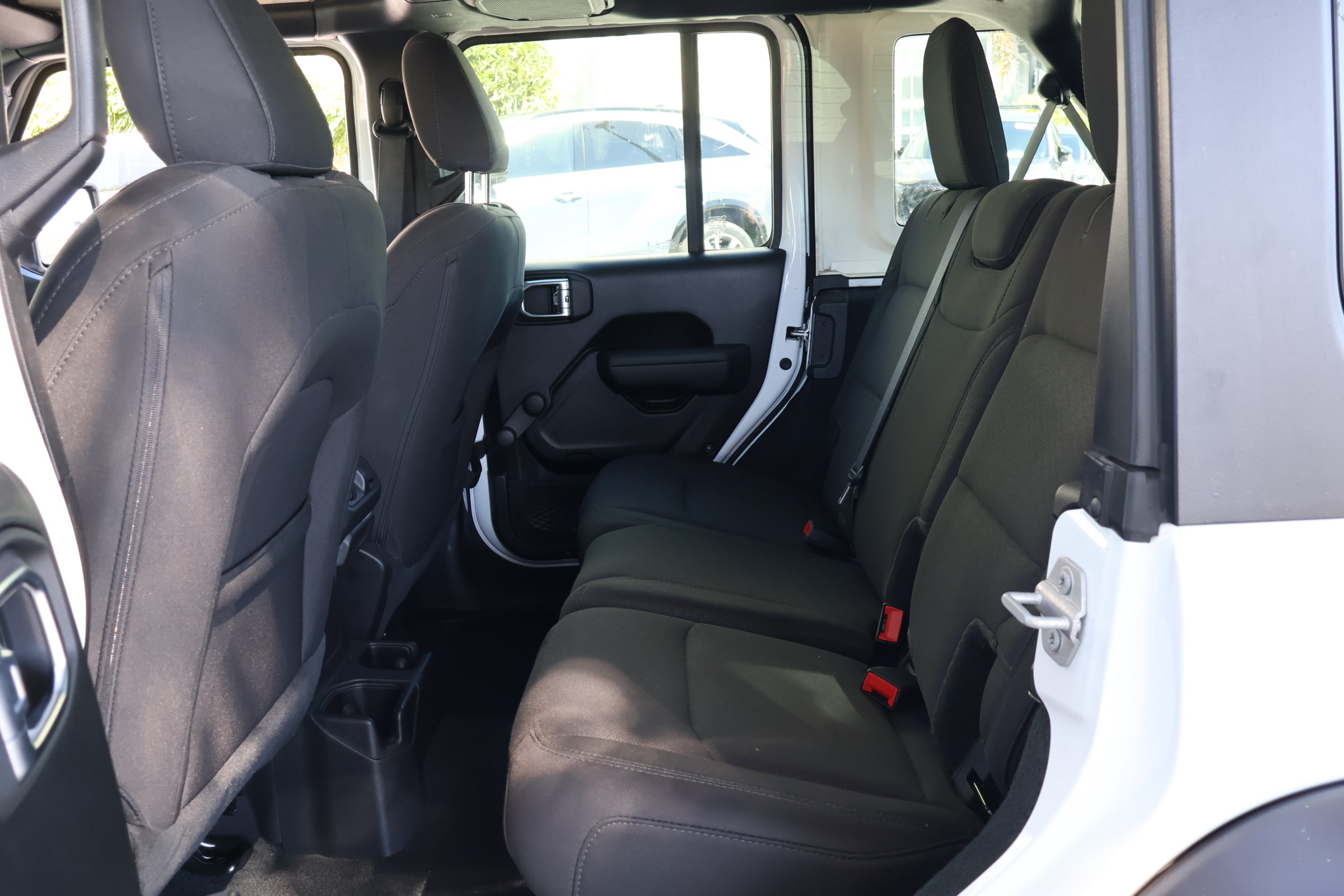 Used 2022 Jeep Wrangler Unlimited Sport AWD/4WD image 12