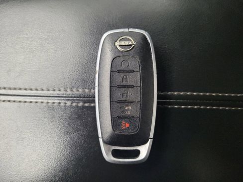 Used 2025 Nissan Sentra SV w/ All-Weather Package image 32