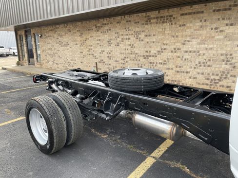 New 2026 RAM 4500 Tradesman image 38