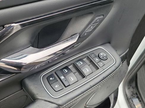 Used 2022 RAM 1500 Limited AWD/4WD image 23