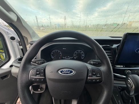 Used 2023 Ford Transit 350 XLT RWD image 6