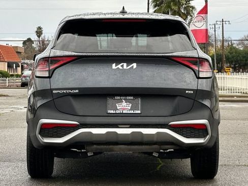 Used 2024 Kia Sportage LX image 5