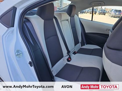 Used 2024 Toyota Corolla LE image 27