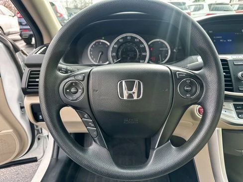 Used 2015 Honda Accord EX image 16