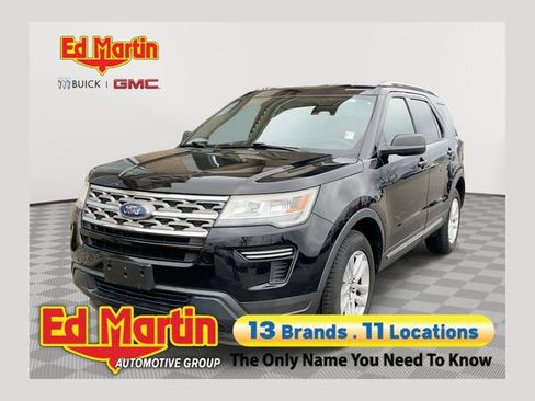 Used 2018 Ford Explorer XLT image 1