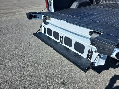 New 2026 GMC Sierra 2500 SLT w/ SLT Premium Package image 12