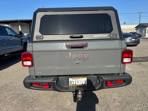 Used 2023 Jeep Gladiator Rubicon AWD/4WD image 6