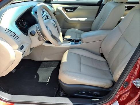 Used 2015 Nissan Altima 3.5 SL FWD image 12