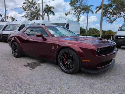 Used 2021 Dodge Challenger R/T Scat Pack RWD image 2