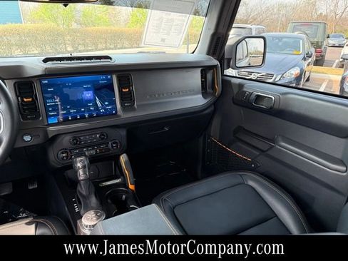 Used 2024 Ford Bronco Badlands image 15