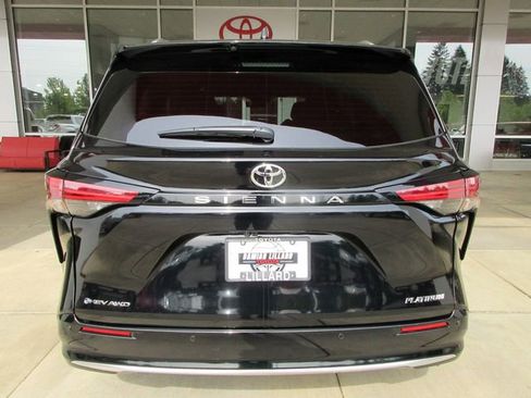 New 2026 Toyota Sienna Platinum AWD/4WD image 10