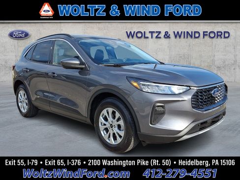 Used 2023 Ford Escape Active w/ Tech Pack #2 AWD/4WD image 1