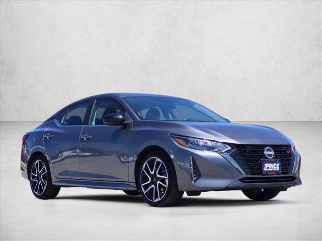 Used 2025 Nissan Sentra SR FWD image 3