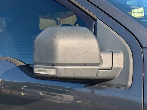 Used 2017 Ford F150 XLT w/ Equipment Group 302A Luxury image 11