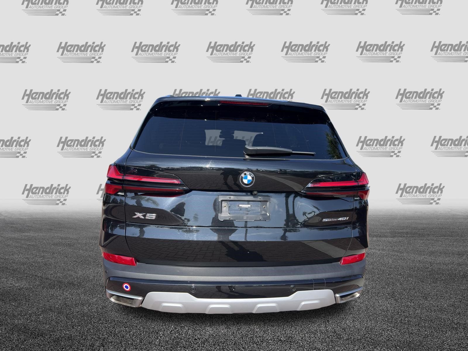 Used 2024 BMW X5 sDrive40i w/ Premium Package RWD image 9