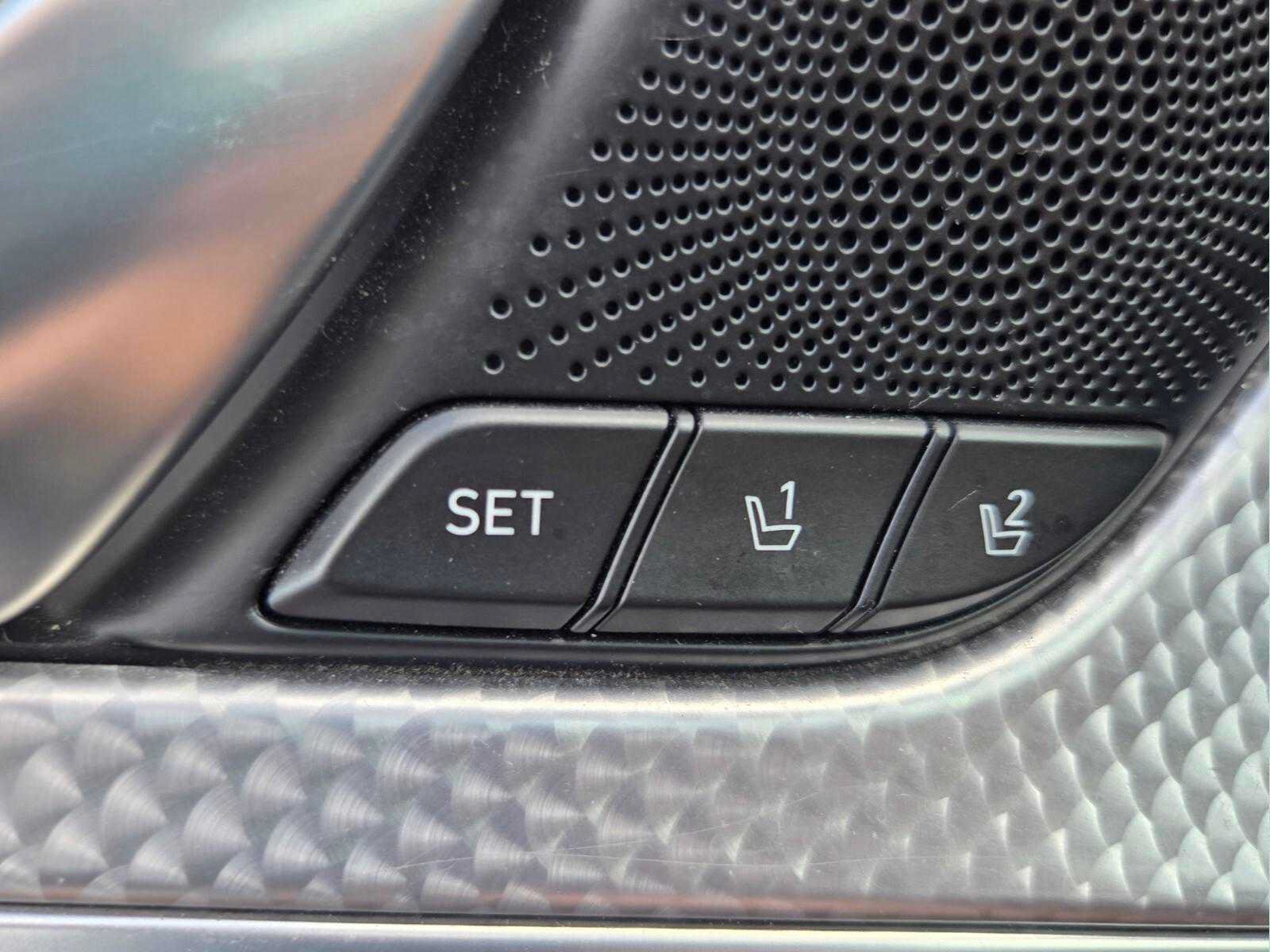 Used 2022 Genesis G70 3.3T RWD image 33