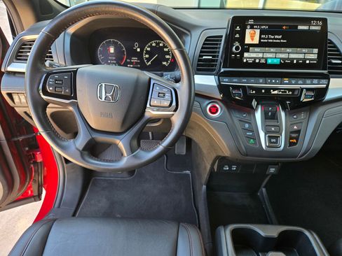 Used 2025 Honda Odyssey Sport-L image 10