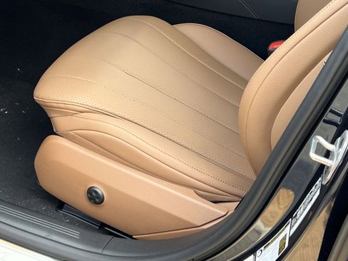 New 2026 Mercedes-Benz E 450 4MATIC Sedan image 12