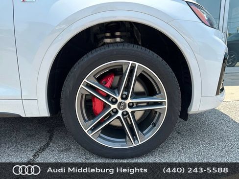 Used 2025 Audi Q5 e Premium Plus w/ Premium Plus Package AWD/4WD image 10