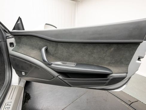 Used 2012 Ferrari 458 Spider RWD image 40