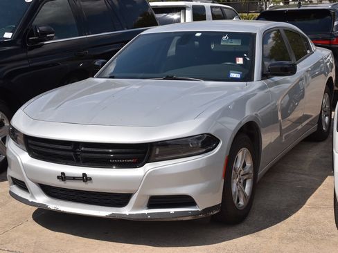 Used 2023 Dodge Charger SXT w/ Cold Weather Package RWD image 2