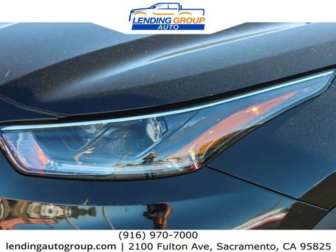 Used 2021 Toyota Highlander XLE image 12