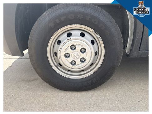 Used 2024 RAM ProMaster 2500 w/ Convenience Group FWD image 9