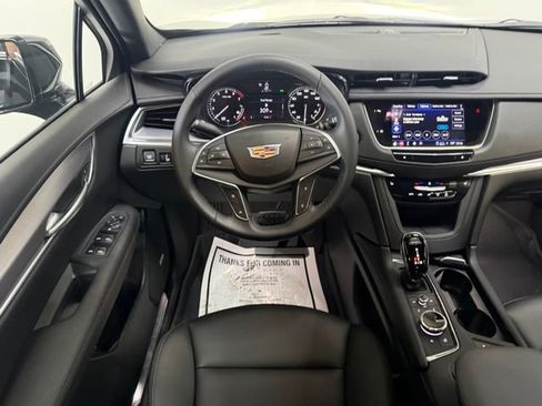 Used 2025 Cadillac XT5 Luxury w/ LPO, Floor Liner Package FWD image 30