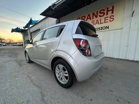 Used 2015 Chevrolet Sonic LT image 2