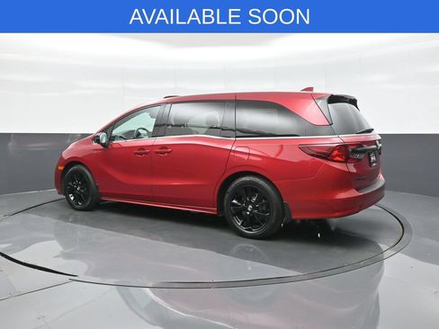 Used 2024 Honda Odyssey Sport image 5