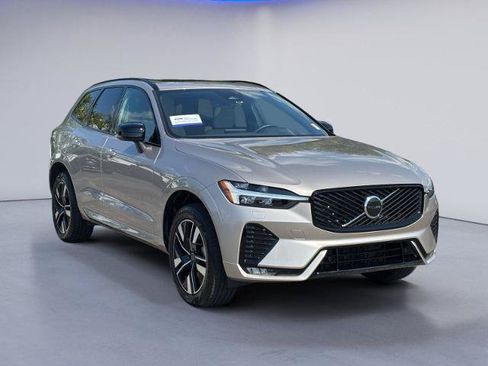 Used 2026 Volvo XC60 B5 Core w/ Climate Package AWD/4WD image 5