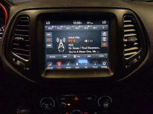 Used 2018 Jeep Compass Trailhawk w/ Navigation Group image 25