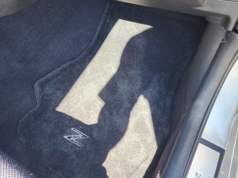 Used 2003 Nissan 350Z Enthusiast image 22