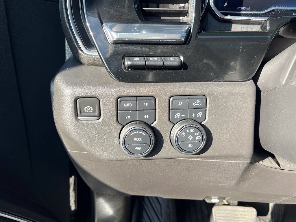 Used 2023 Chevrolet Silverado 1500 LTZ w/ LTZ Premium Package AWD/4WD image 47