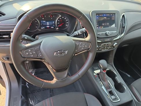 Used 2023 Chevrolet Equinox RS AWD/4WD image 9