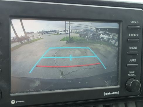 Used 2022 Toyota RAV4 XLE FWD image 24