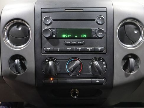 Used 2005 Ford F150 XLT AWD/4WD image 24
