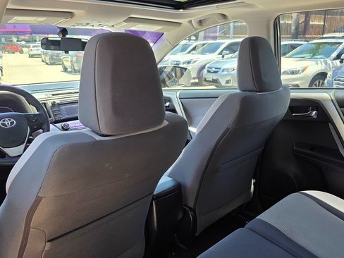 Used 2015 Toyota RAV4 XLE FWD image 25