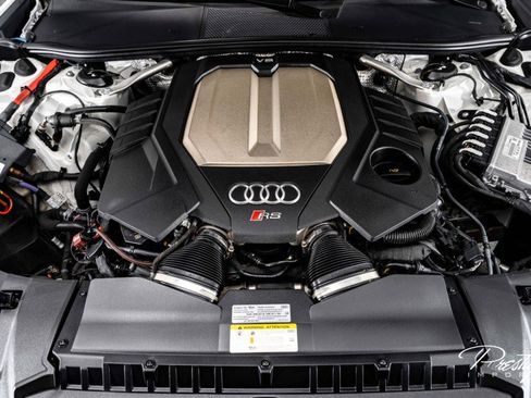 Used 2022 Audi RS 6 w/ Executive Package image 6